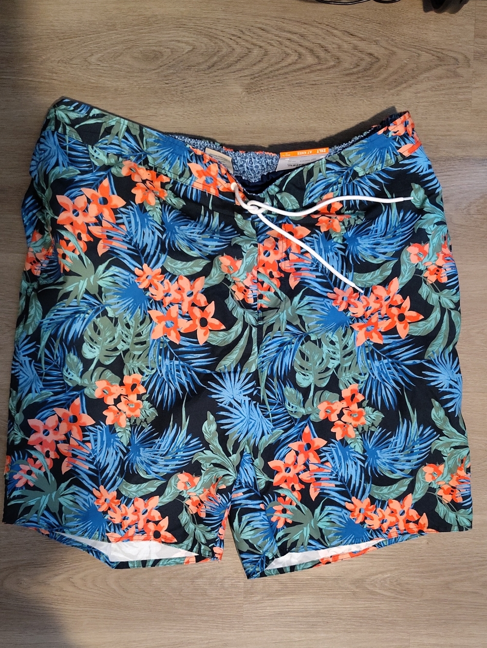 🆕Mens St. John's Bay Navy Tropical Swim Knee Short Lined  UPF50 2XLT